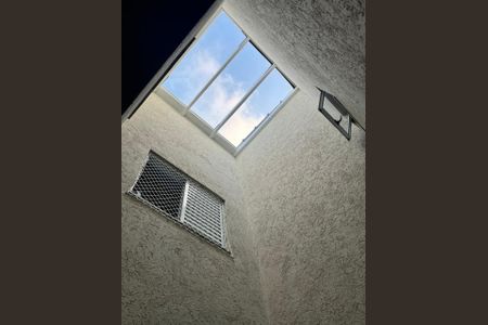 Casa à venda com 118m², 3 quartos e 2 vagasCORREDOR