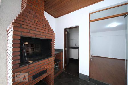 Apartamento para alugar com 110m², 2 quartos e 1 vaga Apartamento para alugar com 110m², 2 quartos e 1 vagaÁrea comum - Churrasqueira