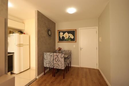 Sala de apartamento à venda com 2 quartos, 44m² em Jardim Utinga, Santo André