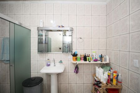 Casa à venda com 300m², 3 quartos e 2 vagasBanheiro