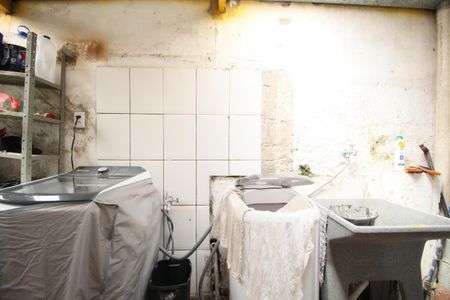 Casa à venda com 300m², 3 quartos e 2 vagasÁrea de Serviço