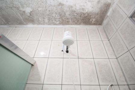 Casa à venda com 300m², 3 quartos e 2 vagasBanheiro - Chuveiro