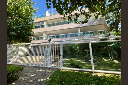 Apartamento à venda com 88m², 2 quartos e 2 vagas Apartamento à venda com 88m², 2 quartos e 2 vagasFachada