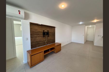 Apartamento à venda com 88m², 2 quartos e 2 vagas Apartamento à venda com 88m², 2 quartos e 2 vagasSala