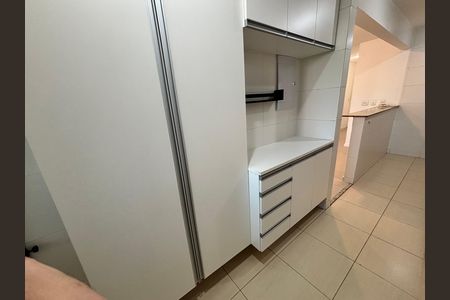 Apartamento à venda com 88m², 2 quartos e 2 vagas Apartamento à venda com 88m², 2 quartos e 2 vagasCozinha