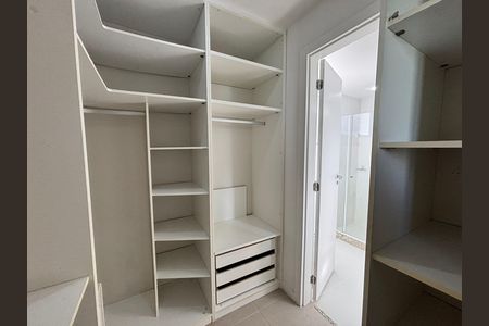 Apartamento à venda com 88m², 2 quartos e 2 vagas Apartamento à venda com 88m², 2 quartos e 2 vagasCloset do quarto 1
