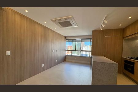 Apartamento para alugar com 75m², 2 quartos e 2 vagas Apartamento para alugar com 75m², 2 quartos e 2 vagasSala