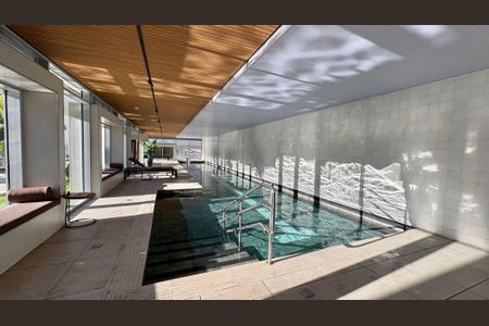 Apartamento para alugar com 75m², 2 quartos e 2 vagas Apartamento para alugar com 75m², 2 quartos e 2 vagasÁrea comum - Piscina Aquecida