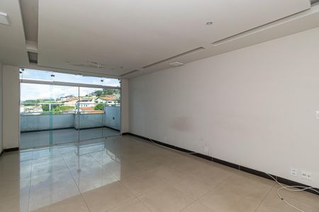 Casa para alugar com 300m², 3 quartos e 4 vagas Casa para alugar com 300m², 3 quartos e 4 vagasSala 2
