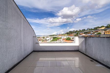 Casa para alugar com 300m², 3 quartos e 4 vagas Casa para alugar com 300m², 3 quartos e 4 vagasVaranda da Sala 1
