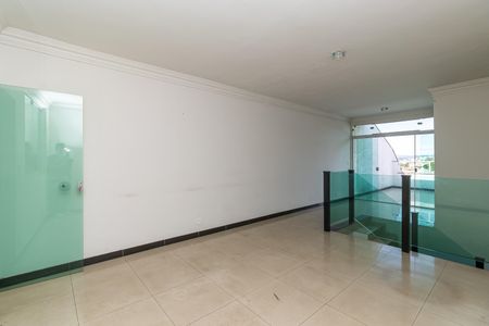 Casa para alugar com 300m², 3 quartos e 4 vagas Casa para alugar com 300m², 3 quartos e 4 vagasSala 1