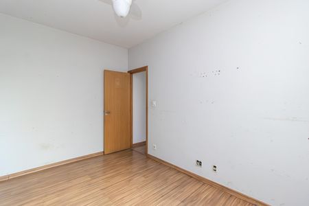 Casa para alugar com 300m², 3 quartos e 4 vagas Casa para alugar com 300m², 3 quartos e 4 vagasQuarto 1