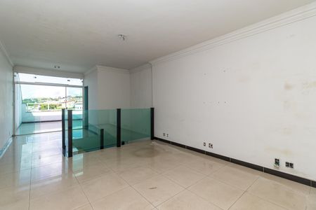 Casa para alugar com 300m², 3 quartos e 4 vagas Casa para alugar com 300m², 3 quartos e 4 vagasSala 1