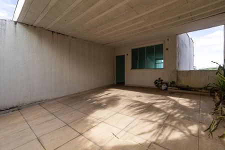 Casa para alugar com 300m², 3 quartos e 4 vagas Casa para alugar com 300m², 3 quartos e 4 vagasGaragem