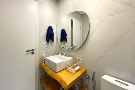 Casa de condomínio à venda com 10000m², 4 quartos e 10 vagas Casa de condomínio à venda com 10000m², 4 quartos e 10 vagasBanheiro