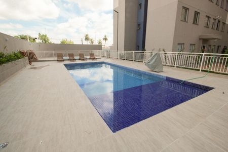 Apartamento para alugar com 38m², 2 quartos e sem vagaÁrea comum - Piscina