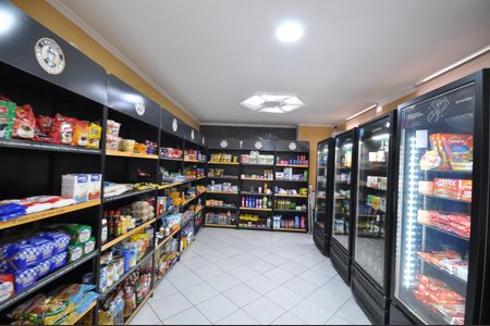 Apartamento à venda com 60m², 2 quartos e 1 vagaMini Market