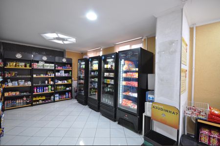 Apartamento à venda com 60m², 2 quartos e 1 vagaMini Market