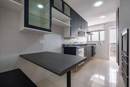 Apartamento à venda com 161m², 3 quartos e 1 vaga Apartamento à venda com 161m², 3 quartos e 1 vagaCozinha