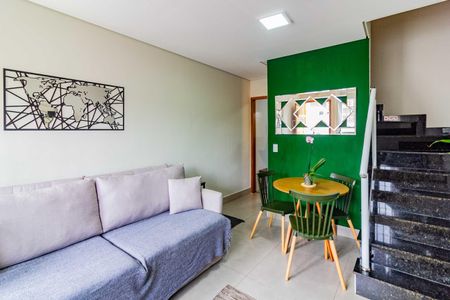 Sala de casa à venda com 2 quartos, 61m² em Campo Grande, São Paulo