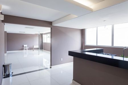 Apartamento à venda com 55m², 2 quartos e 1 vaga Apartamento à venda com 55m², 2 quartos e 1 vagaÁrea comum - Salão de festas