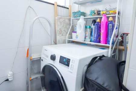 Apartamento à venda com 55m², 2 quartos e 1 vaga Apartamento à venda com 55m², 2 quartos e 1 vagaÁrea de Serviço