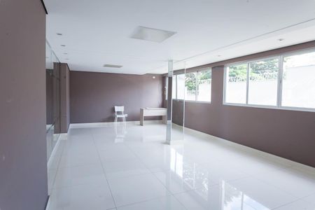 Apartamento à venda com 55m², 2 quartos e 1 vaga Apartamento à venda com 55m², 2 quartos e 1 vagaÁrea comum - Salão de festas