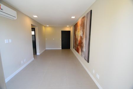 Sala de apartamento à venda com 3 quartos, 100m² em Cambuí, Campinas