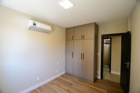 Apartamento à venda com 100m², 3 quartos e 1 vagaQuarto 2