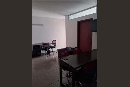Foto 03 de casa à venda com 2 quartos, 265m² em Campo Belo, São Paulo
