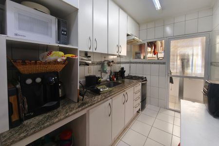 Apartamento à venda com 94m², 3 quartos e 1 vaga Apartamento à venda com 94m², 3 quartos e 1 vagaCozinha