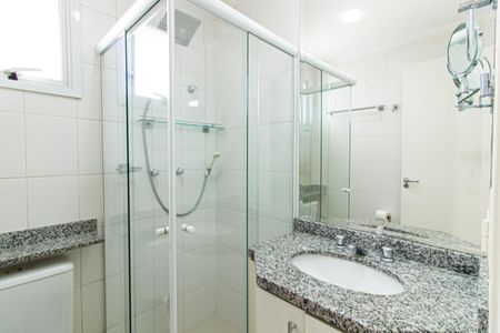 Apartamento para alugar com 97m², 2 quartos e 2 vagas Apartamento para alugar com 97m², 2 quartos e 2 vagasBanheiro