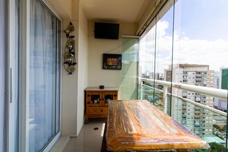 Apartamento para alugar com 97m², 2 quartos e 2 vagas Apartamento para alugar com 97m², 2 quartos e 2 vagasVaranda