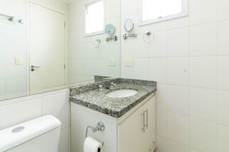 Apartamento para alugar com 97m², 2 quartos e 2 vagas Apartamento para alugar com 97m², 2 quartos e 2 vagasBanheiro da Suíte