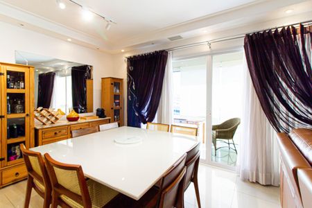 Apartamento para alugar com 97m², 2 quartos e 2 vagas Apartamento para alugar com 97m², 2 quartos e 2 vagasSala