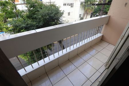 Apartamento para alugar com 80m², 3 quartos e sem vagaSacada