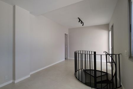 Apartamento à venda com 138m², 2 quartos e 2 vagasHall social