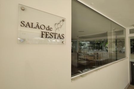 Apartamento à venda com 138m², 2 quartos e 2 vagas Apartamento à venda com 138m², 2 quartos e 2 vagasÁrea comum - Salão de festas