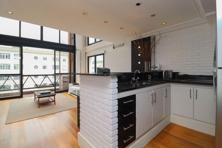 Apartamento à venda com 75m², 1 quarto e 2 vagasSala/Cozinha
