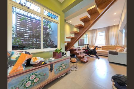 Sala- entrada de apartamento à venda com 5 quartos, 180m² em Cruzeiro, Belo Horizonte