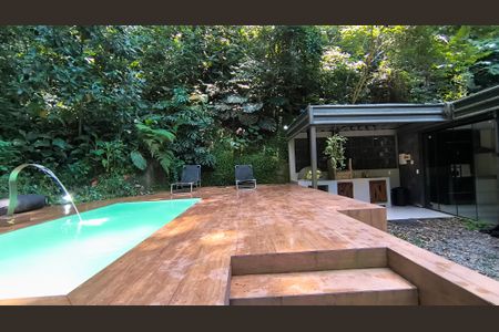 Casa de condomínio para alugar com 100m², 2 quartos e 3 vagasQuintal