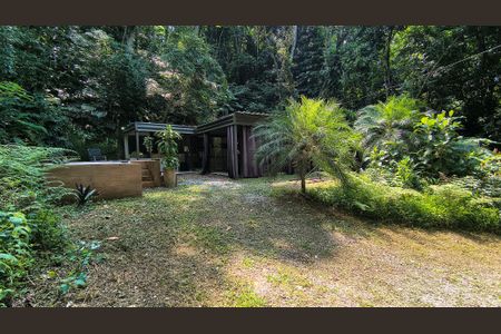 Casa de condomínio para alugar com 100m², 2 quartos e 3 vagasQuintal