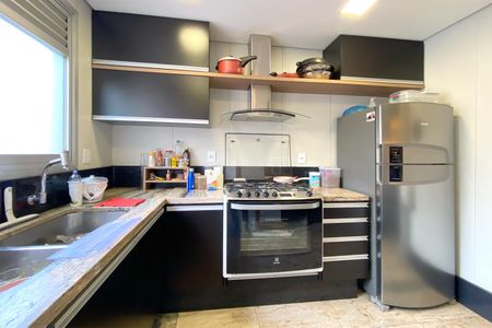 Apartamento à venda com 180m², 4 quartos e 3 vagasCozinha