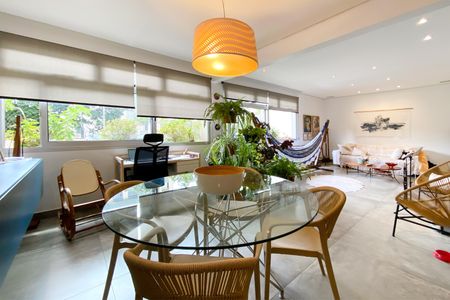 Sala de apartamento à venda com 4 quartos, 180m² em Santo Antônio, Belo Horizonte