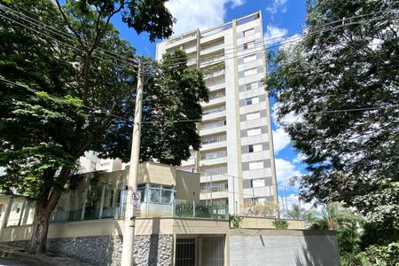 Apartamento à venda com 180m², 4 quartos e 3 vagasFachada