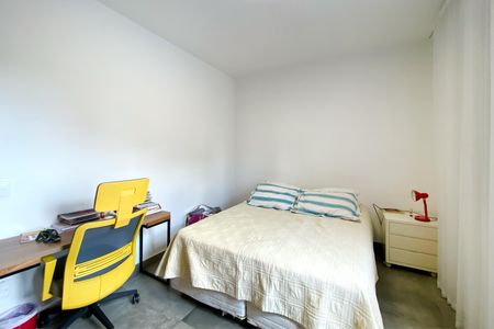 Apartamento à venda com 180m², 4 quartos e 3 vagasQuarto 2