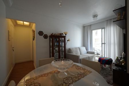Apartamento à venda com 58m², 2 quartos e 1 vagaSala