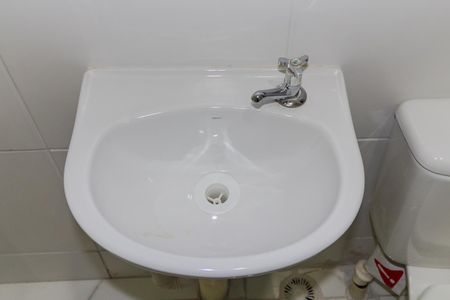 Apartamento para alugar com 34m², 2 quartos e sem vagaBanheiro