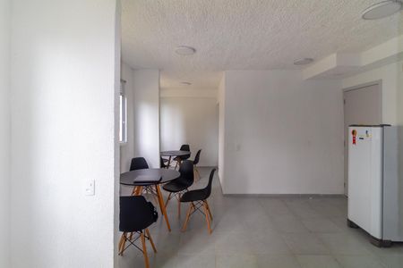 Apartamento para alugar com 34m², 2 quartos e sem vagaÁrea comum - Salão de festas