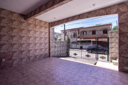Casa de condomínio para alugar com 130m², 2 quartos e 1 vagaQuintal